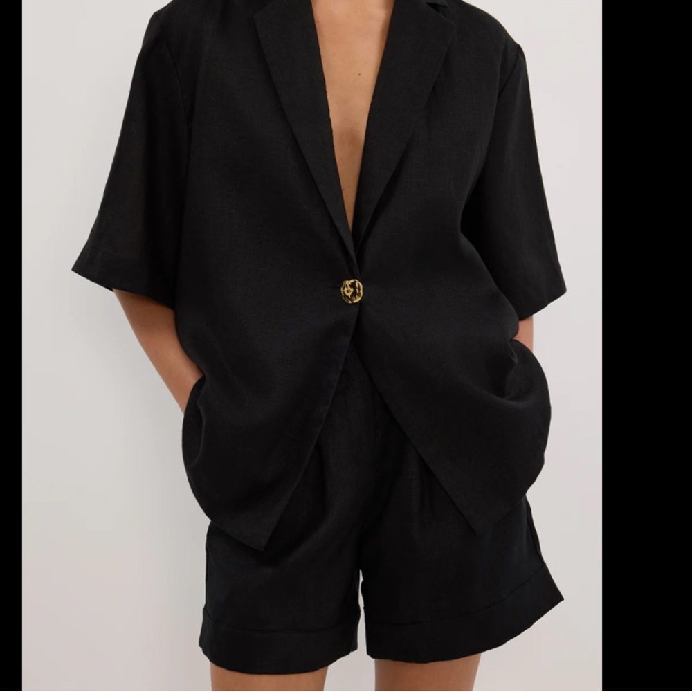 DISSH Black Linen Blazer with Decorative Gold Button - Picture 2 of 8